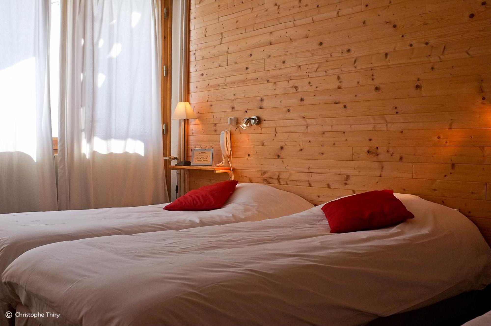 Hotel-Restaurant La Mandia Ла-Монжи Экстерьер фото
